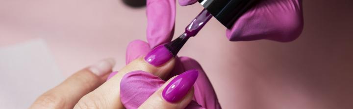 Ważne dla właścicieli salonów kosmetycznych - Nesperta lobbuje za ujednoliconą certyfikacją kompetencji stylistek paznokci